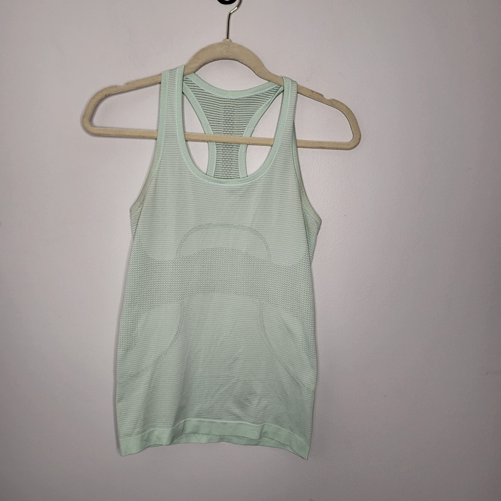 Lululemon Swiftly Tech Racerback Tank Light Green Seamless Athletic Top Sz 4 XS
